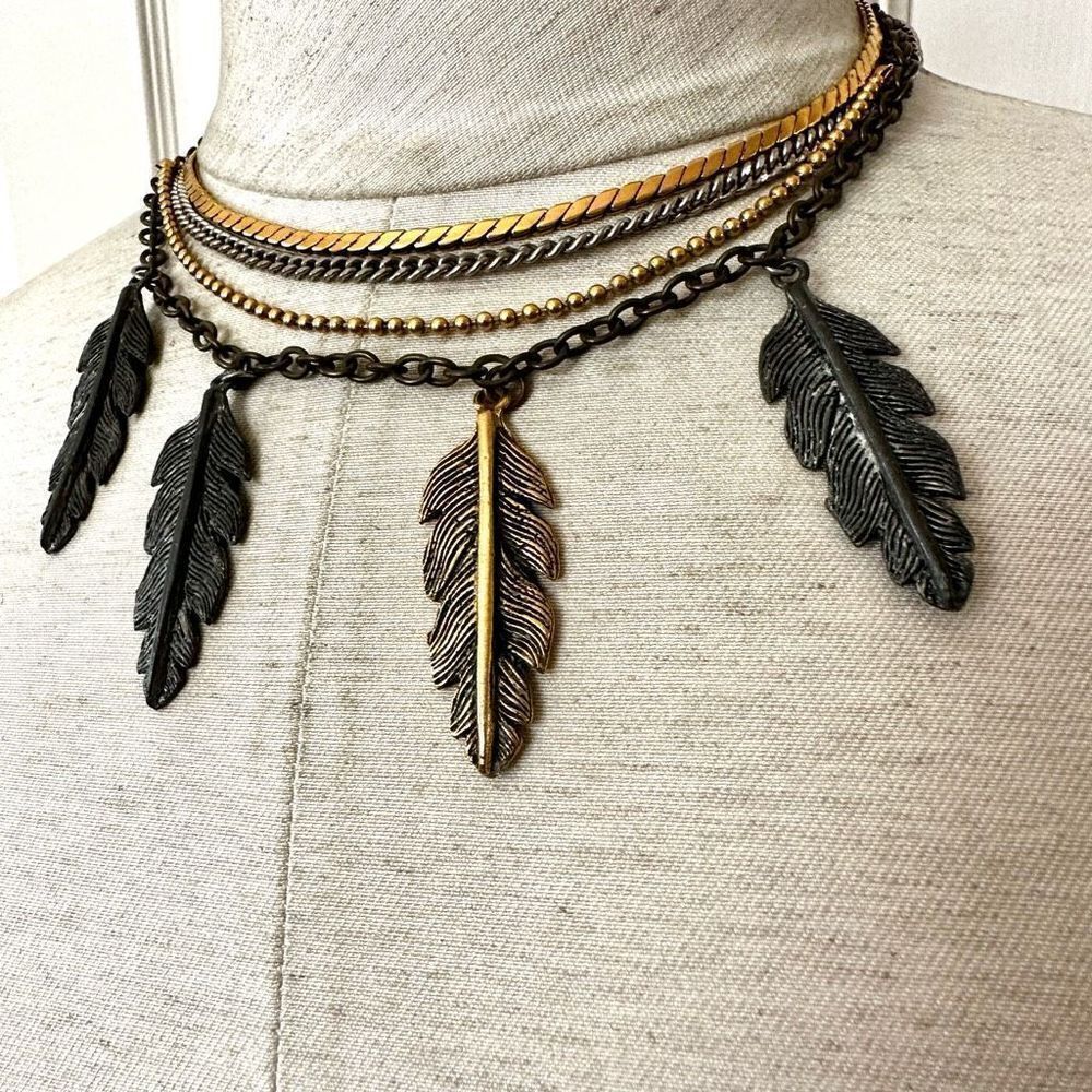 Multi strand leaf necklace - Picture 2 of 10